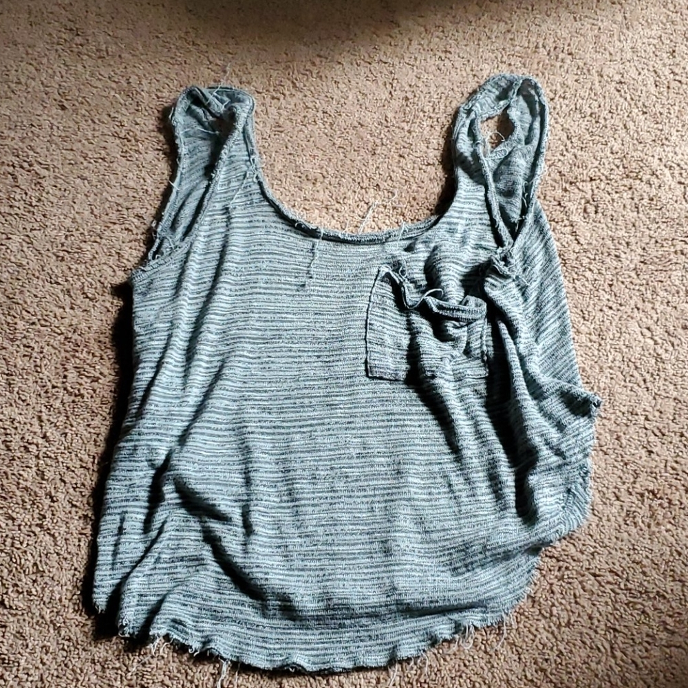 Grunge pocket tank